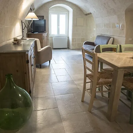 Palazzo Montemurro 4*