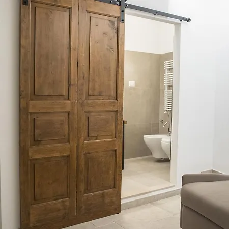 Palazzo Montemurro 4* מטרה